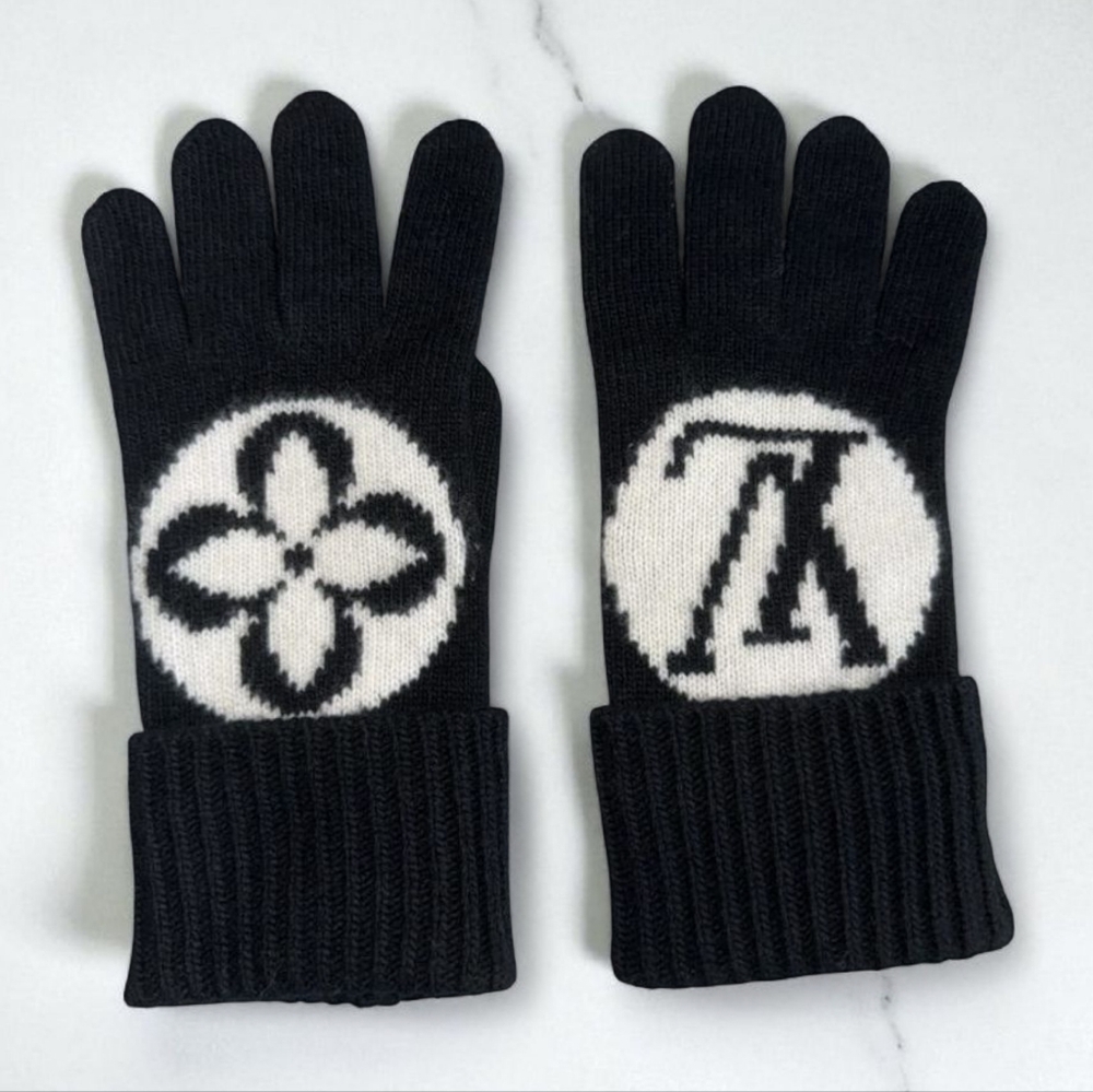 ✨️Bundle of LV Essential scarf / LV Medallion Gloves / LV Headline Beanie - Picture 6 of 12